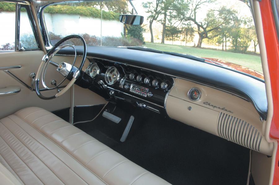 Торпедо Chrysler C-300 1955 года  (фото 9 из 98)